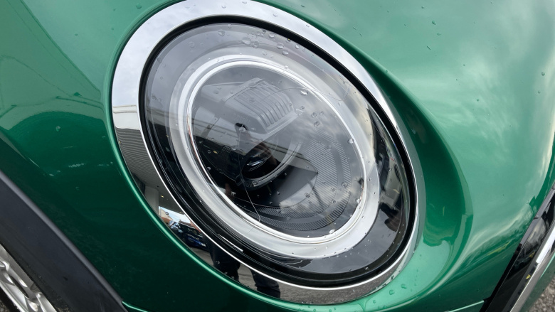 MINI Hatchback 1.5 Cooper Classic 3dr Auto Petrol Hatchback